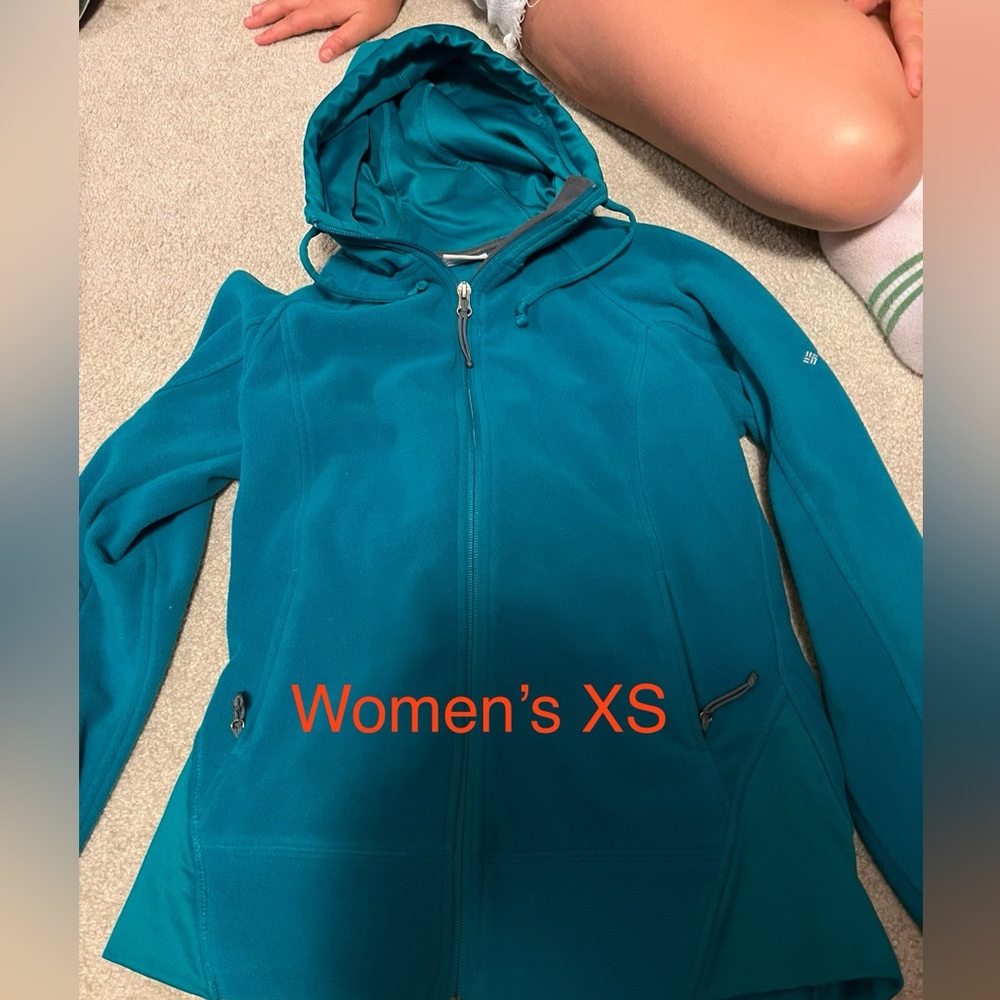 Women’s zip up hoodie